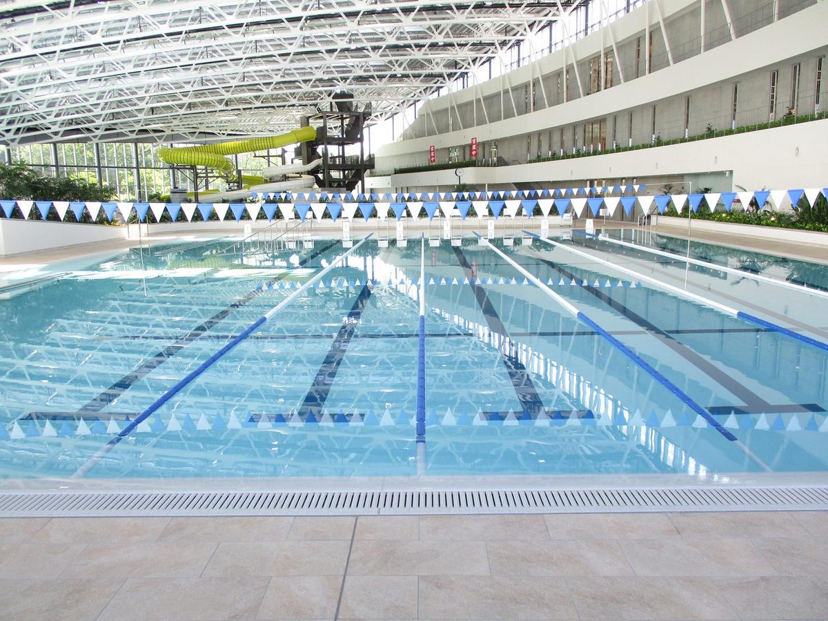 サンマリーンながのの屋内プール